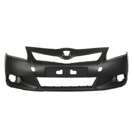 Zderzak przód TOYOTA VERSO 09-12r.